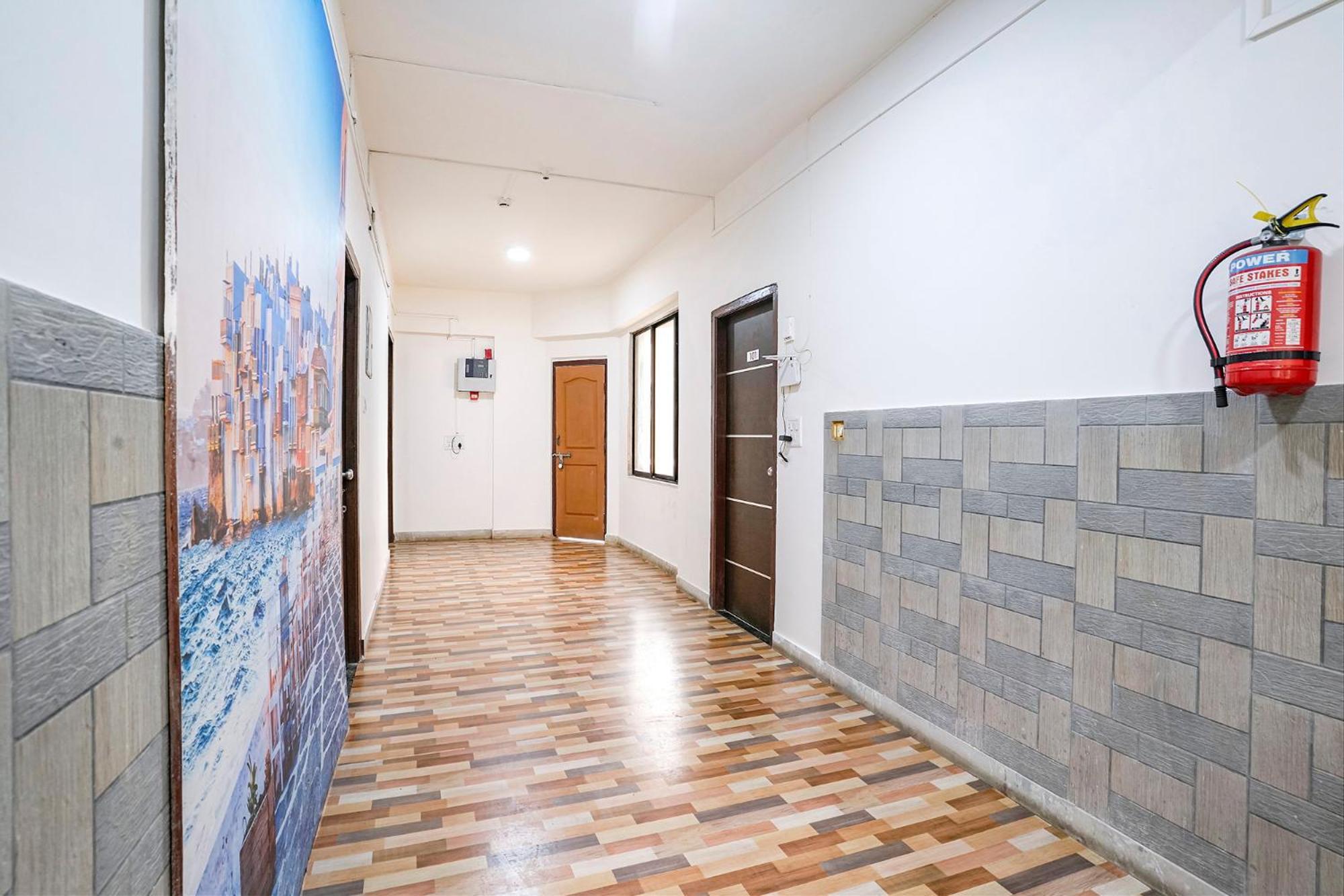 Fabexpress Sunset Residency - Nr Belapur Hotel Navi Mumbai Exterior photo